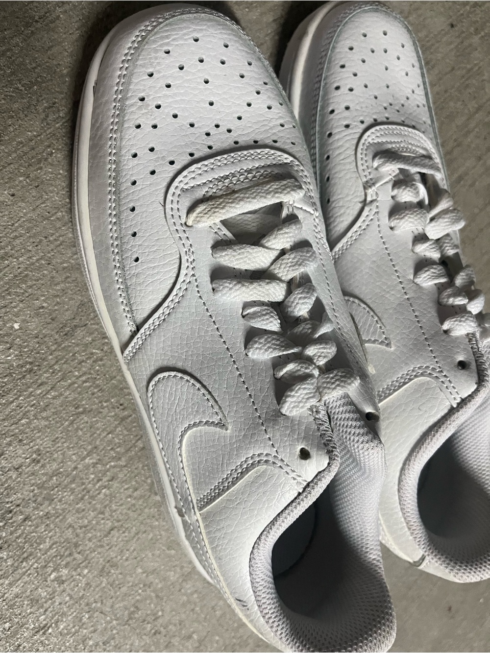 Nike never have I ever Leather Low-Top Casual Sneakers